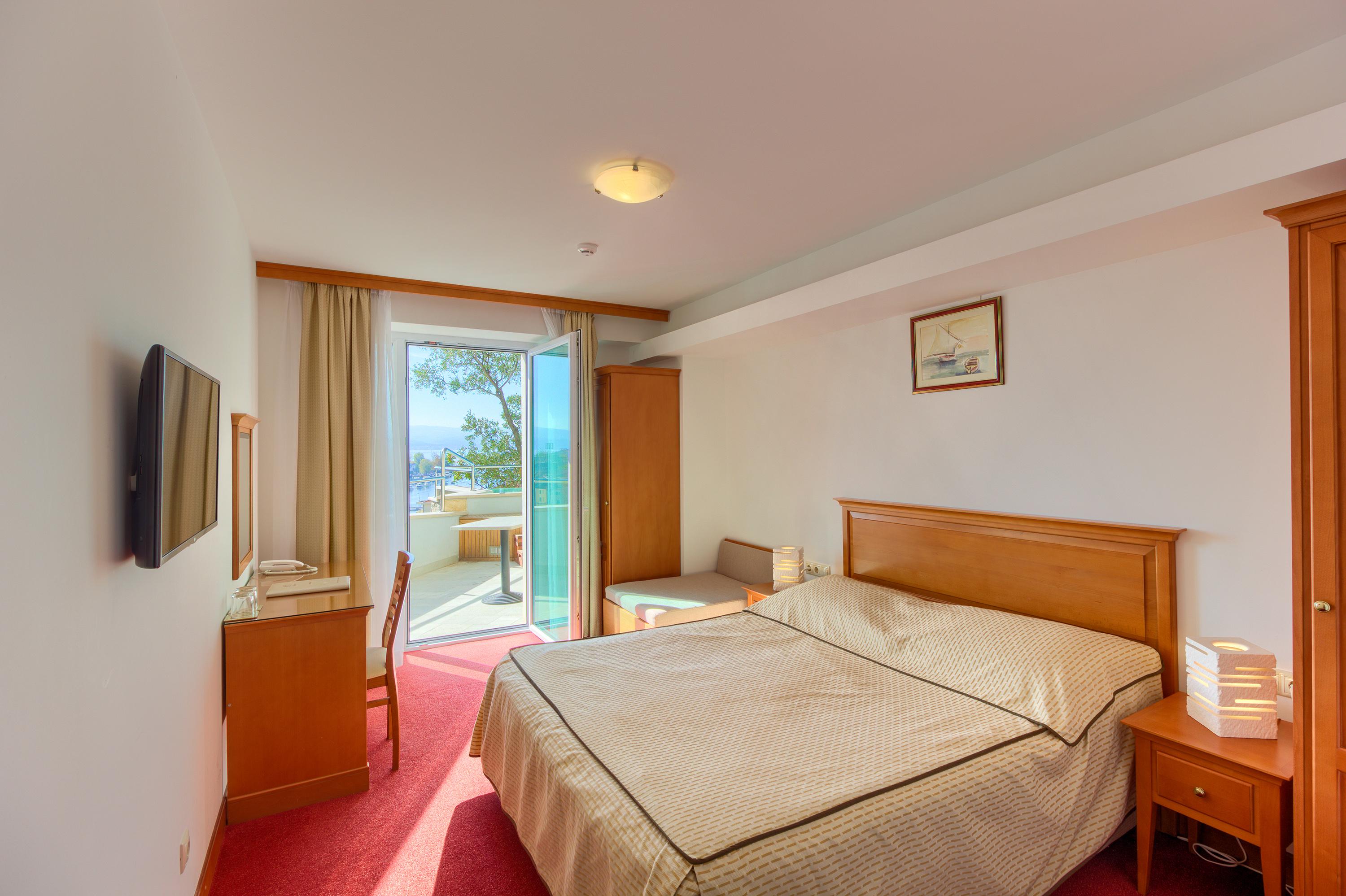 Hotel Villa Dvor (Adults Only) أوميس المظهر الخارجي الصورة